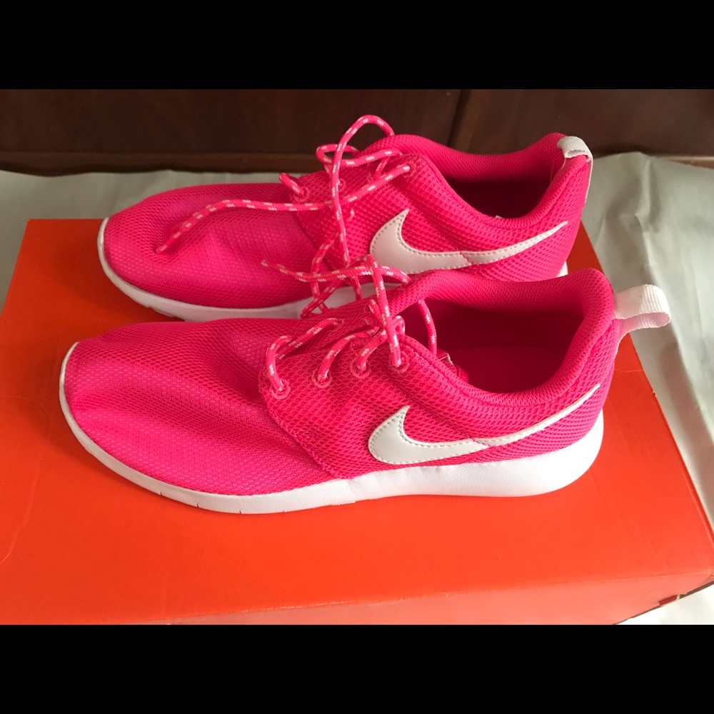 Nike roshe one Gs Pink blast/white(youth)